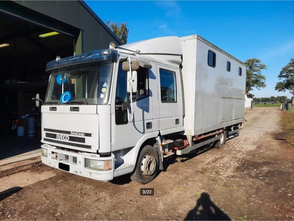 transport de chevaux IVECO Eurocargo ML100E18 Doka horsetransporter