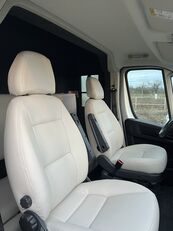 بيع شاحنة نقل الخيول Renault Boxer - صورة 18 | Autoline AE شاحنة نقل الخيول Renault Boxer | صورة 18 - Autoline