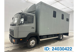 Mercedes-Benz 815 Eco power 馬運車