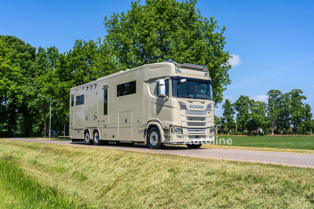 Scania S500 horse truck - Autoline