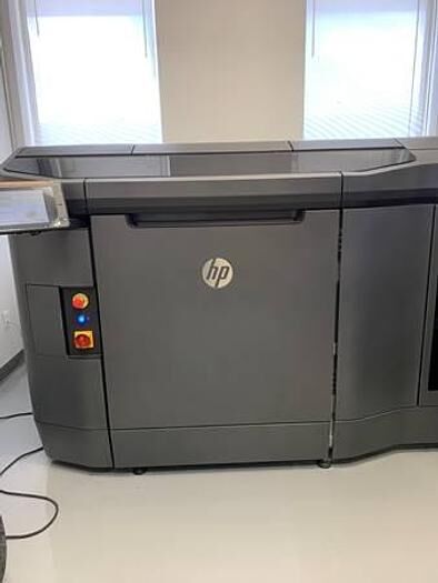 imprimante 3D HP MJF 4200