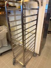 Storkj&oslash;kken vogner i rustfritt st&aring;l. 19 stk baking trolley
