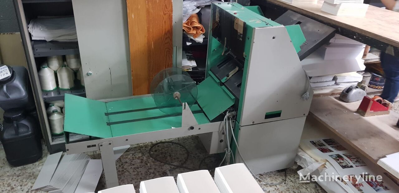 Nagel Foldnak boek naaimachine