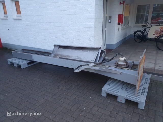 Kemper HK 200 LD bowl tipper