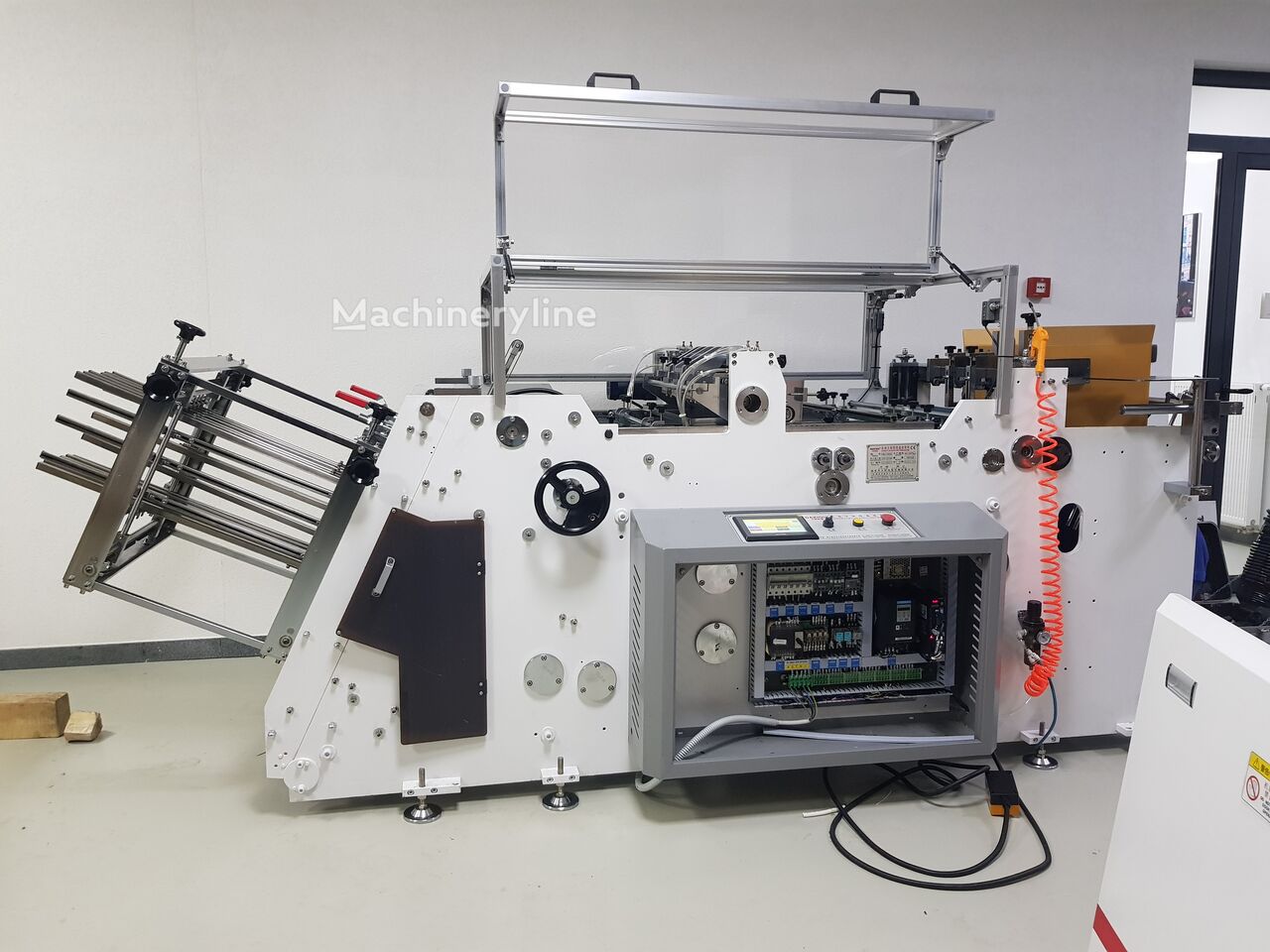 Mesin pembuat kotak karton dijual | Machineryline ID Mesin pembuat kotak karton baru - Machineryline
