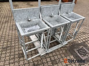 حوض للاستخدامات التجارية