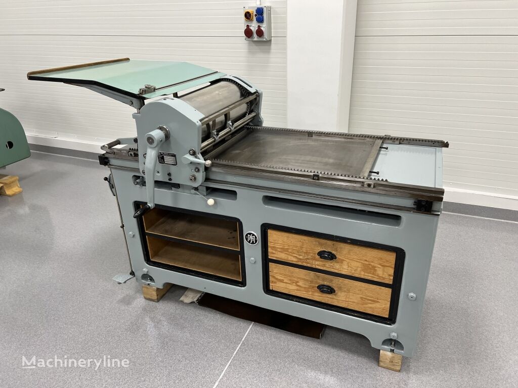 Korrex 50x70cm die cutting machine