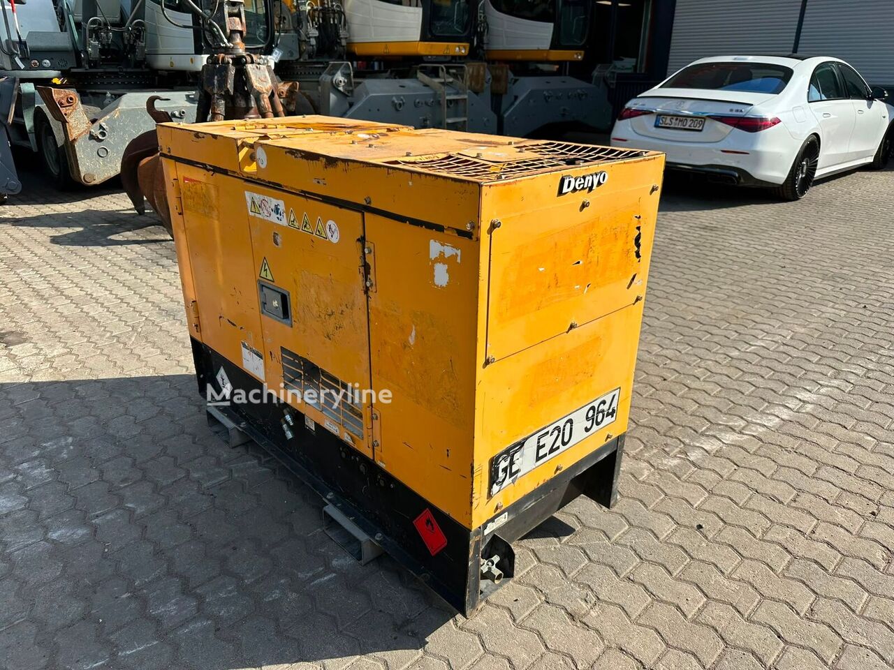 مولد كهربائي يعمل بالديزل Denyo - Machineryline