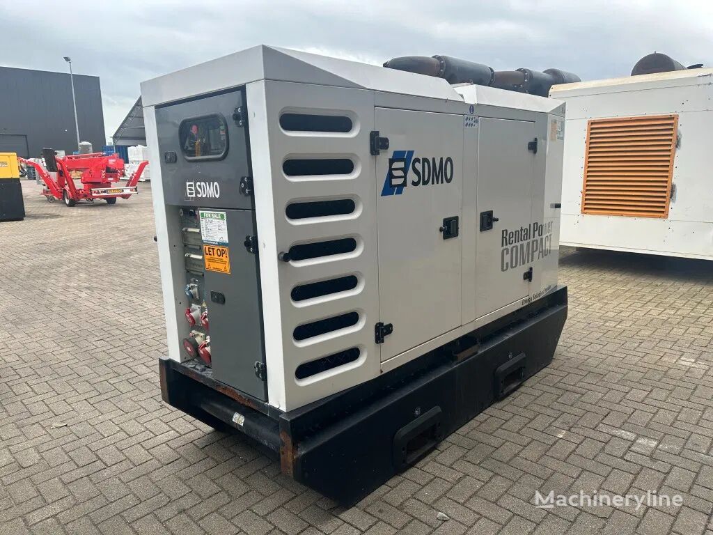 SDMO R90 C3 John Deere Leroy Somer 90 kVA Silent Rental generatorset diesel generator