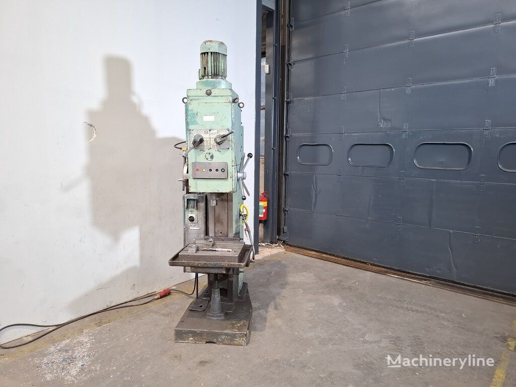 Stanko 2H135 kolomboormachine