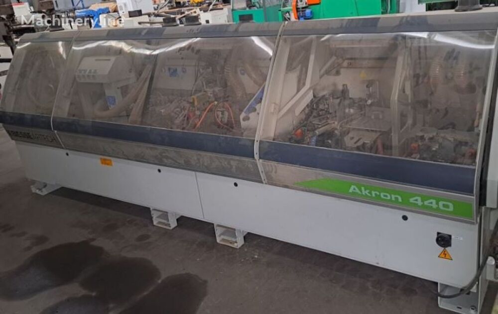 кромкооблицовочный станок Biesse Akron 440