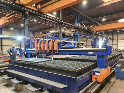 Sato Satronik D5765 flame cutting machine