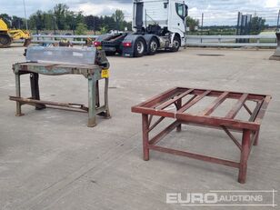 Cast guillotine shear