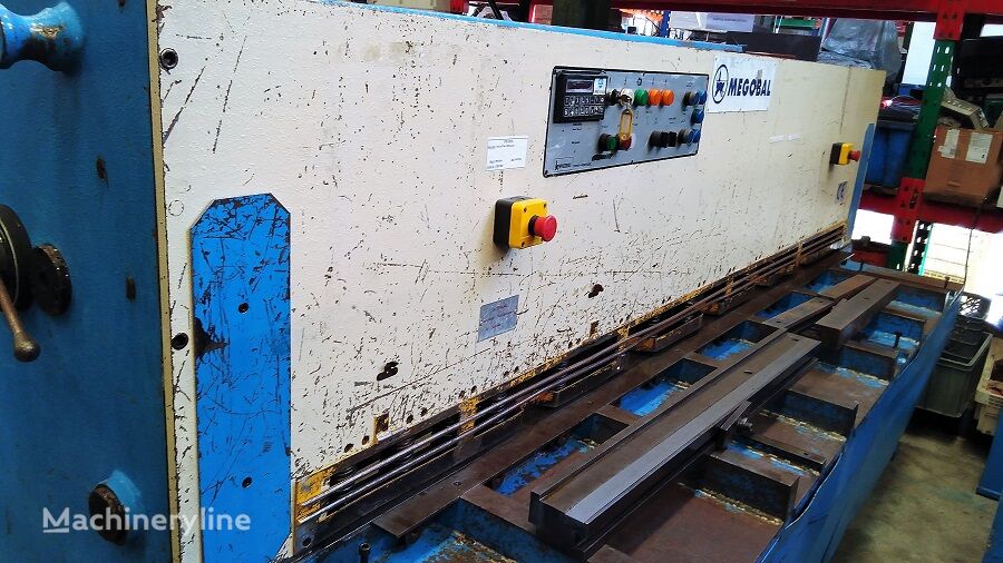 cisaille guillotine MEGOBAL GHE 2504