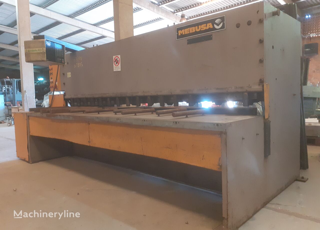 Mebusa 3106E guillotine shear