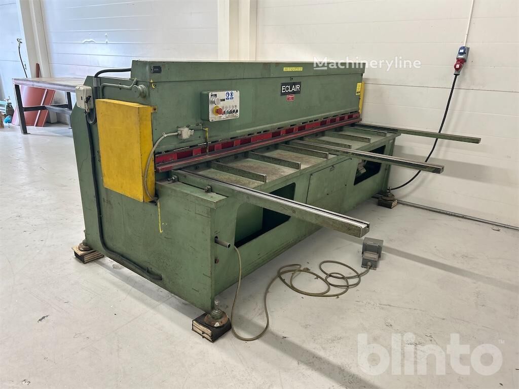 Cisaille guillotine Svenska Maskinaffären Eclair à vendre | Machineryline GA Cisaille guillotine Svenska Maskinaffären Eclair - Machineryline
