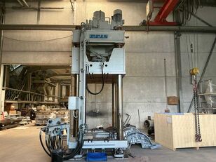 Reis WP 22-200 hydraulic press