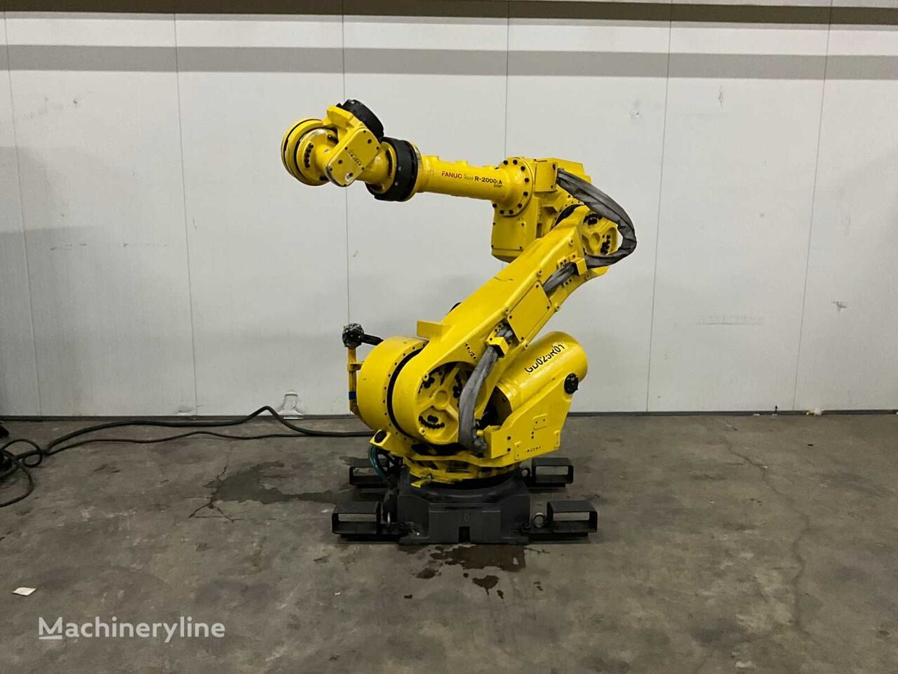 промышленный робот Fanuc R-2000iA 210F