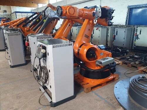 ربات صنعتی KUKA KR200-3 Comp KRC2ed05