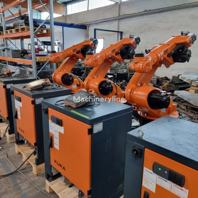 pramoninis robotas KUKA KR30-3