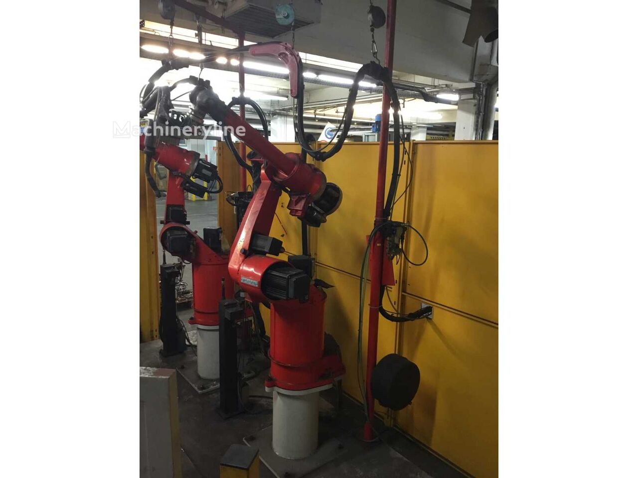 Reis SRV 6L industrial robot