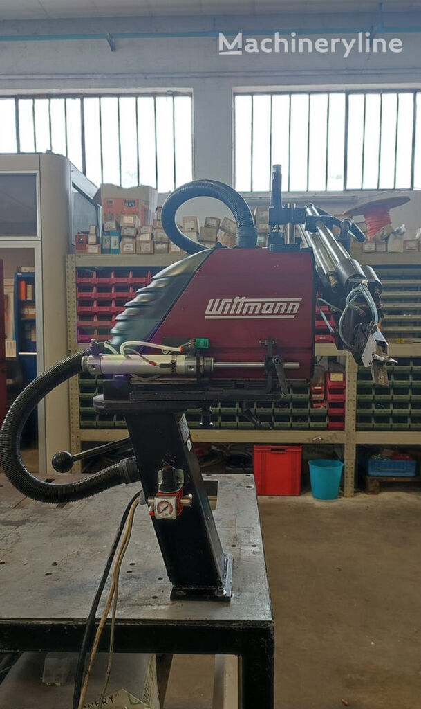 Wittmann W621 robot industrial