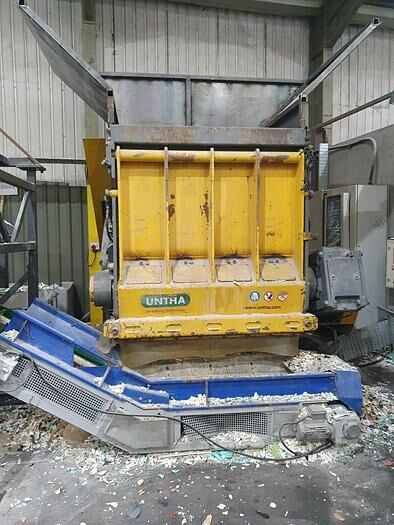 Untha MR1500 industrial shredder