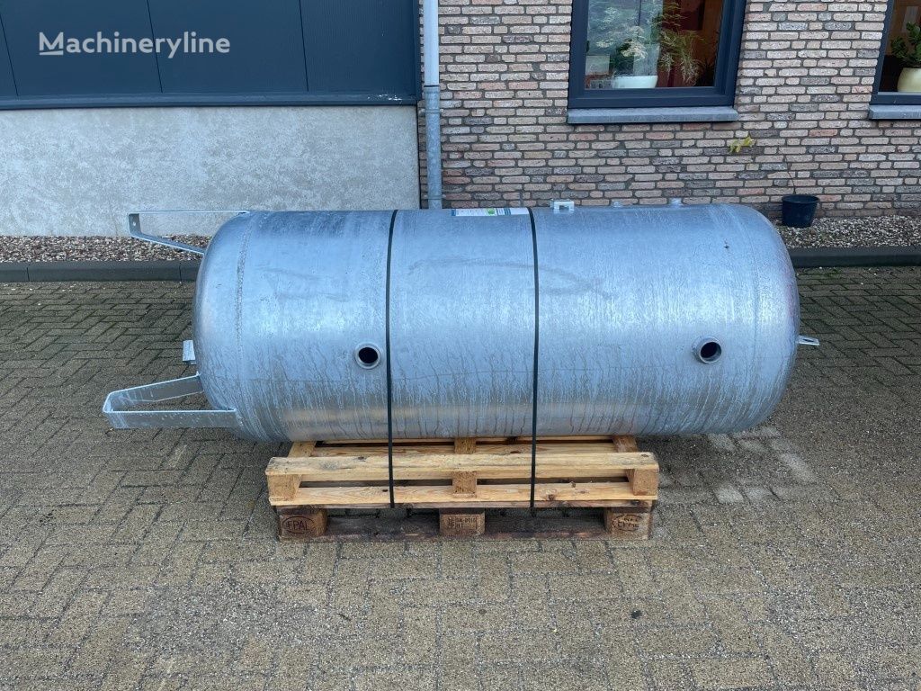 Sicctech  900 Liter Gegalvaniseerde Verticale luchtketel 11 Bar  industrial storage tank