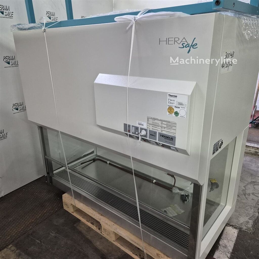 Étuve laboratoire Heraeus à vendre | Machineryline CA Étuve laboratoire Heraeus - Machineryline