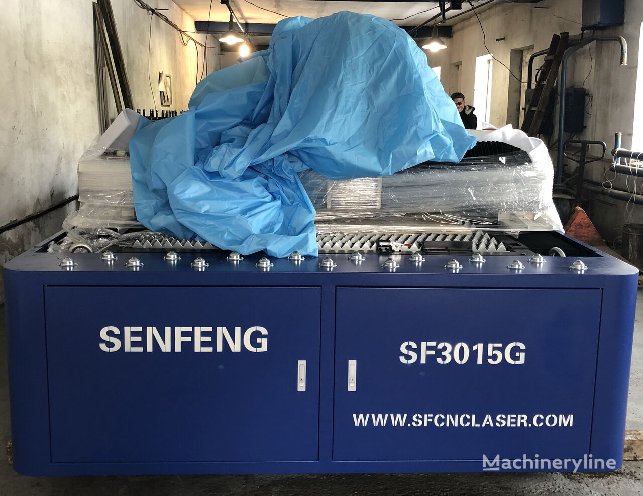 ماكينة التقطيع بالليزر Sen Fung Senfeng SF3015G