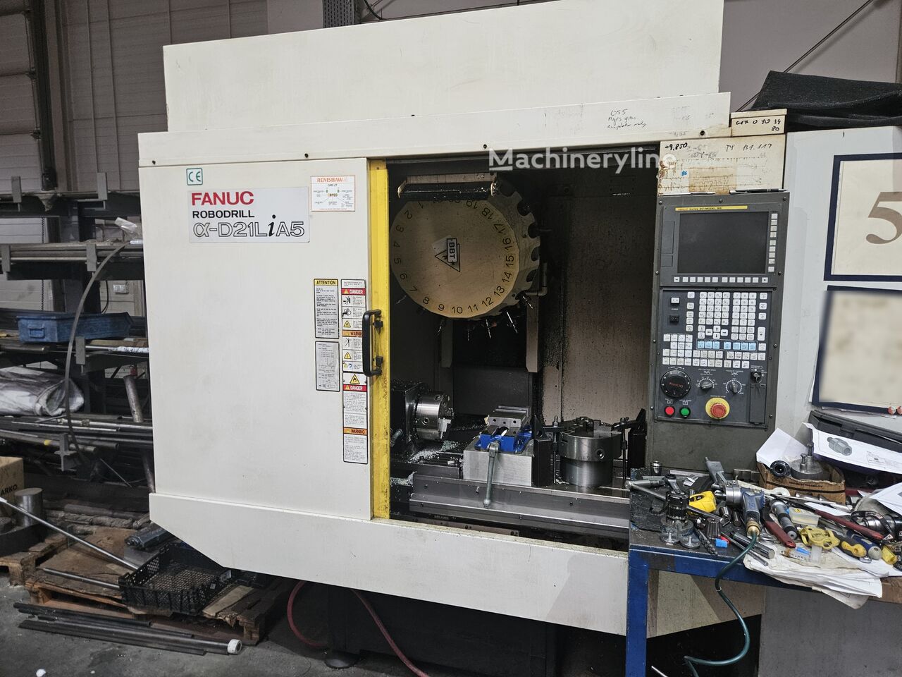 Fanuc Robodrill Alfa-D21LiA5 machining centre - Machineryline