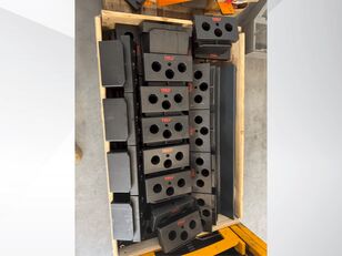 Obrábacie centrum Hermle C30U + RS Automation na predaj - Obraz 12 | Machineryline SK Obrábacie centrum Hermle C30U + RS Automation | Obraz 12 - Machineryline