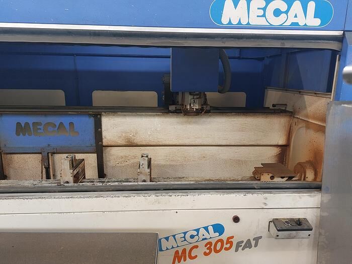 Mecal MC 305 FAT machining centre