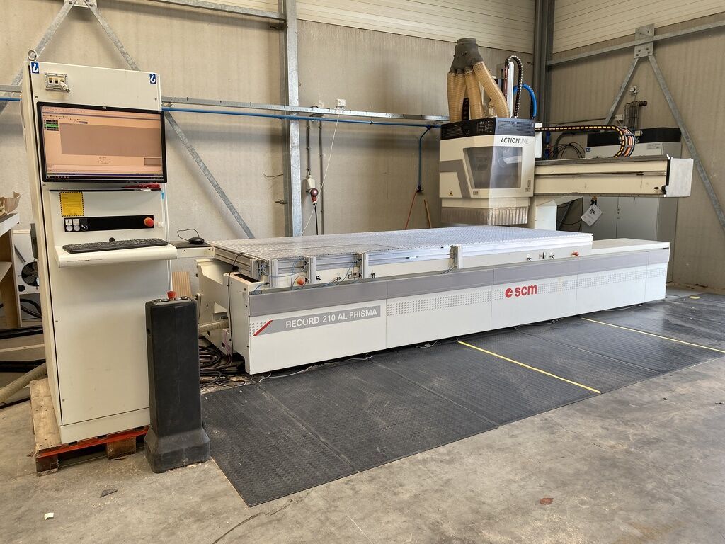 SCM bewerkingscentrum, bovenfrees machine SCM Record 210 AL PRISMA machining centre