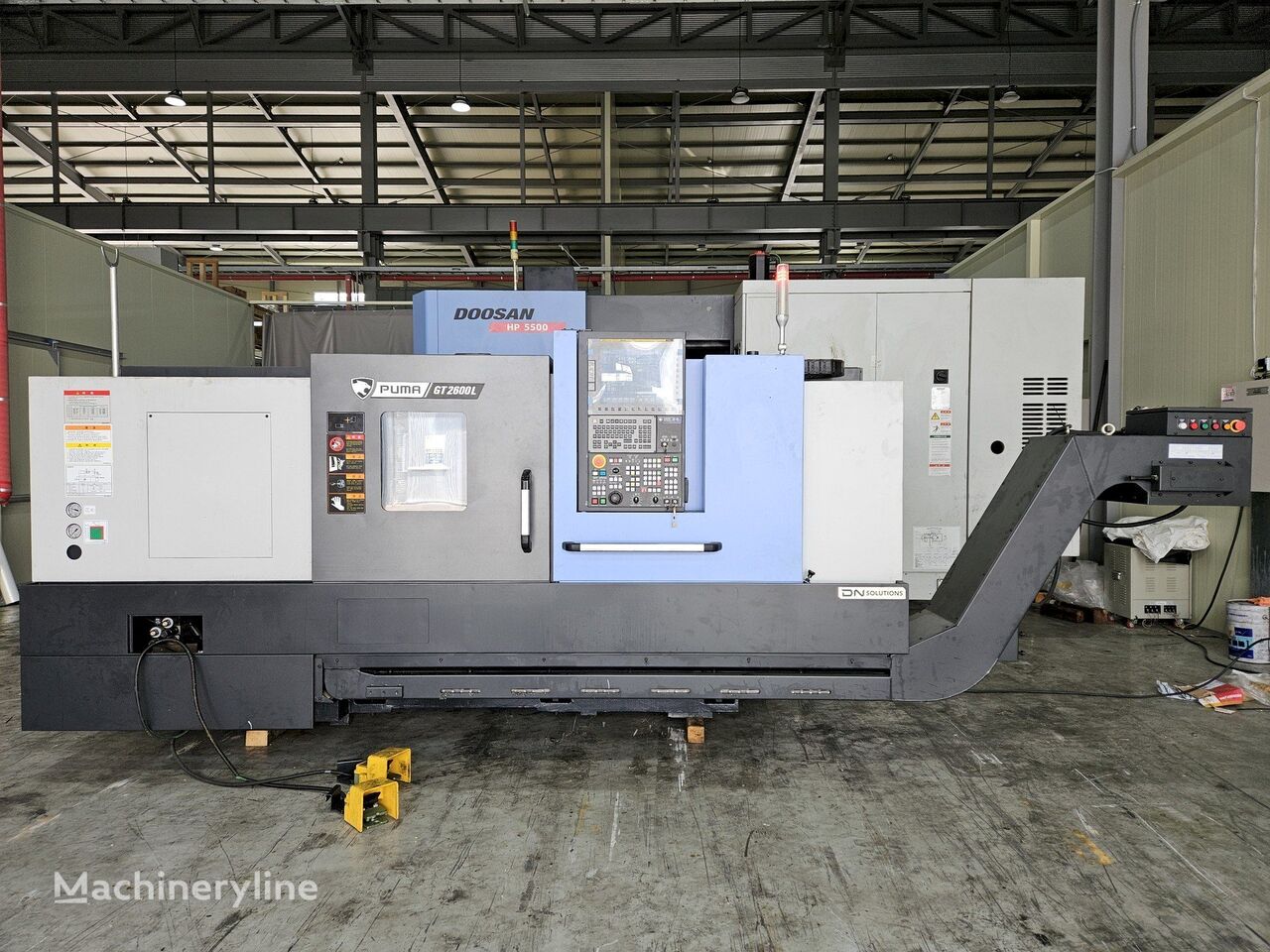 DN PUMA GT2600L metal lathe