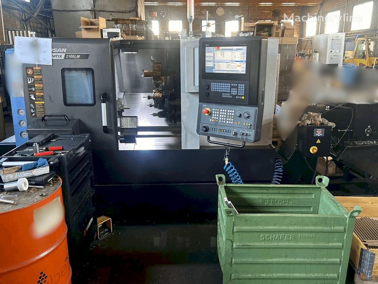 Doosan LYNX 2100 LMB metal lathe