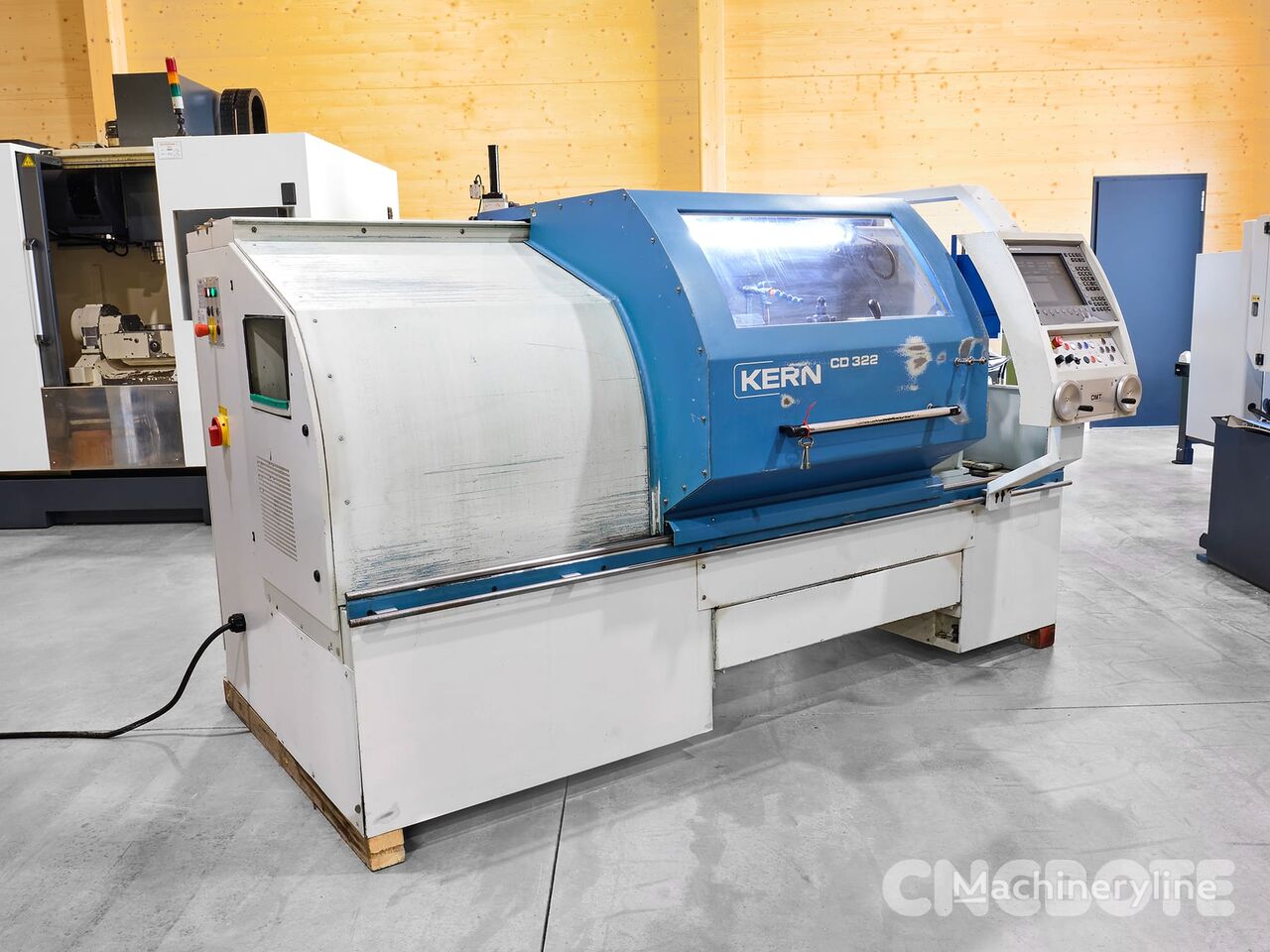 Kern DMT CD322 metal lathe