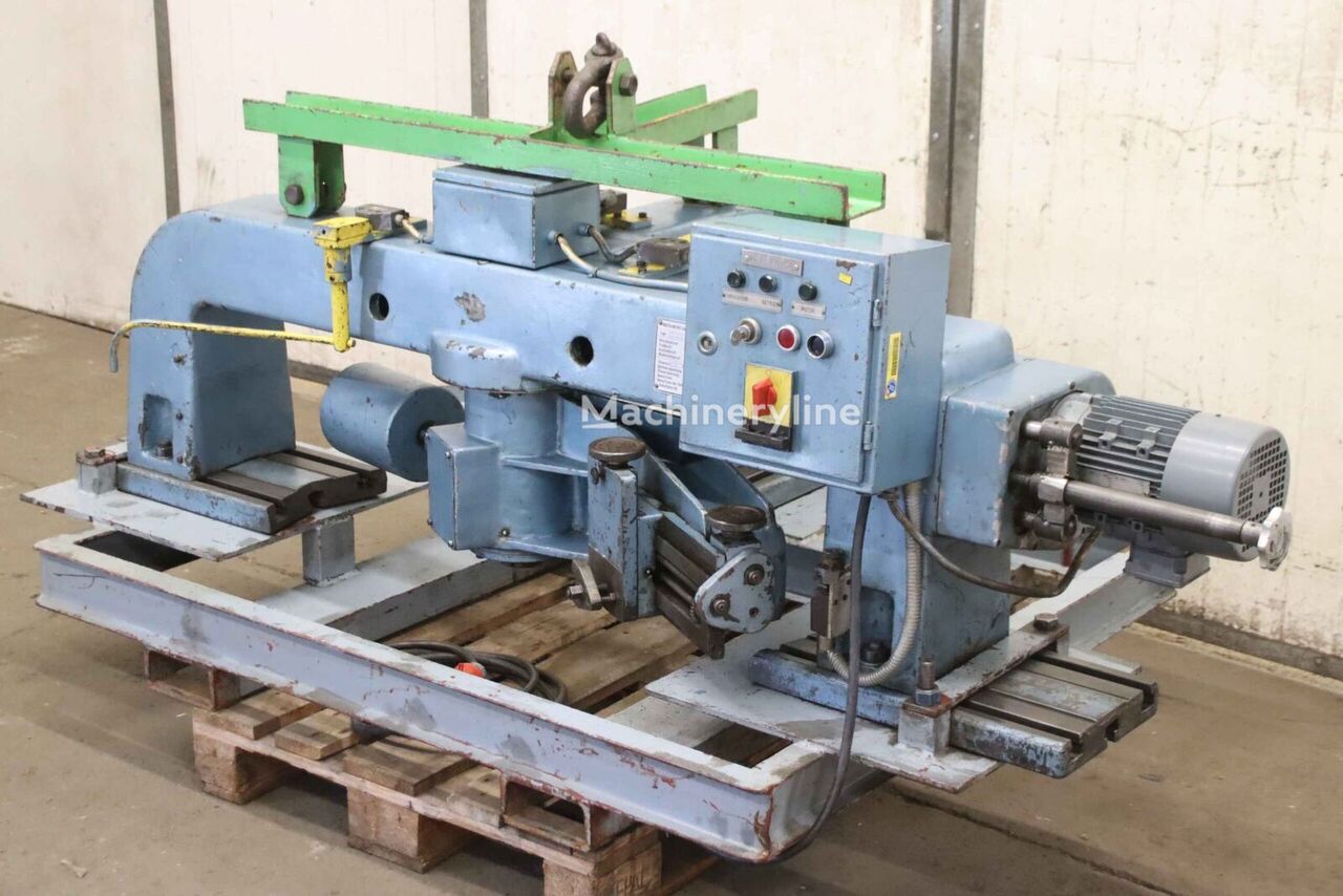 Matra D 57.3 metal lathe - Machineryline