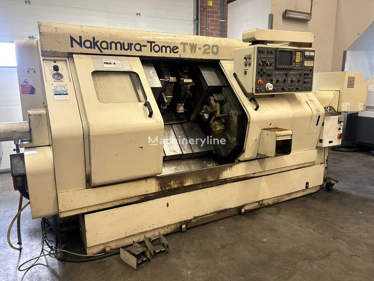 Nakamura TW-20 torno de metal