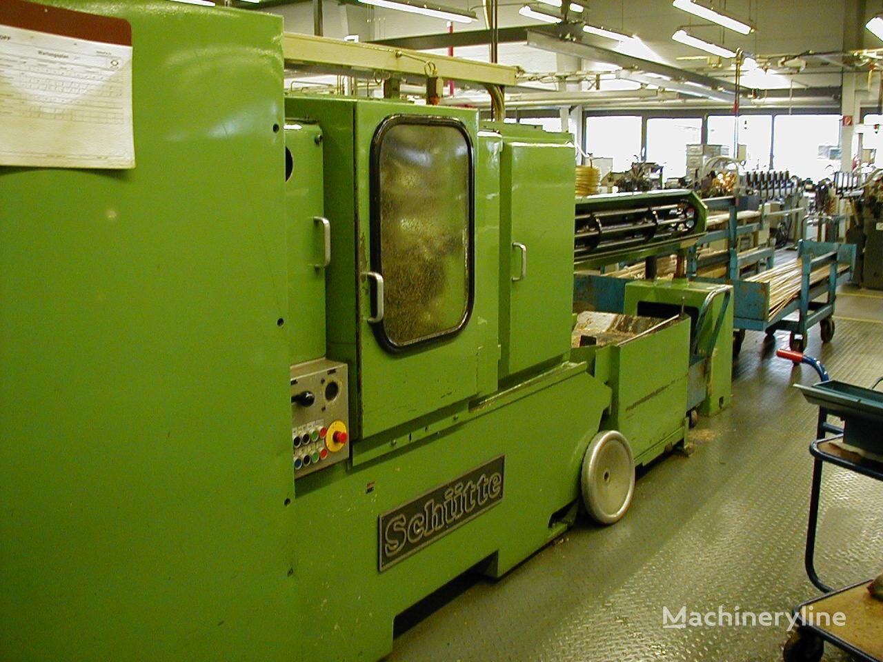 Schütte SF 13-6 Metalldrehmaschine