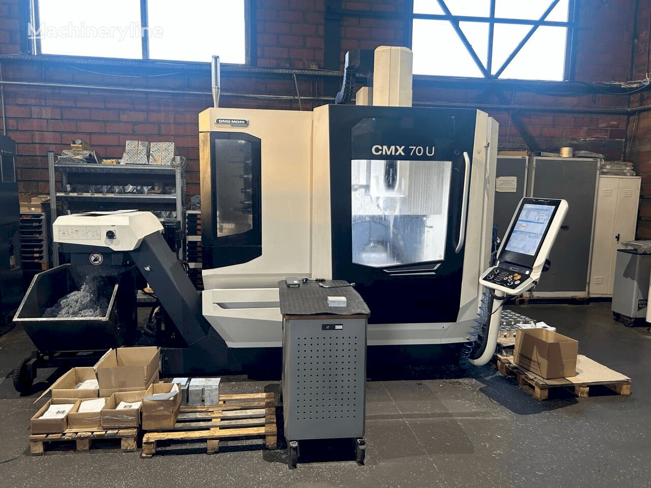 DMG CMX 70U metal milling machine