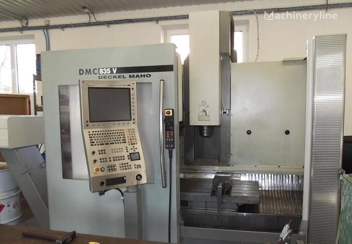 fresadora de metal Deckel Maho DMC 835 V