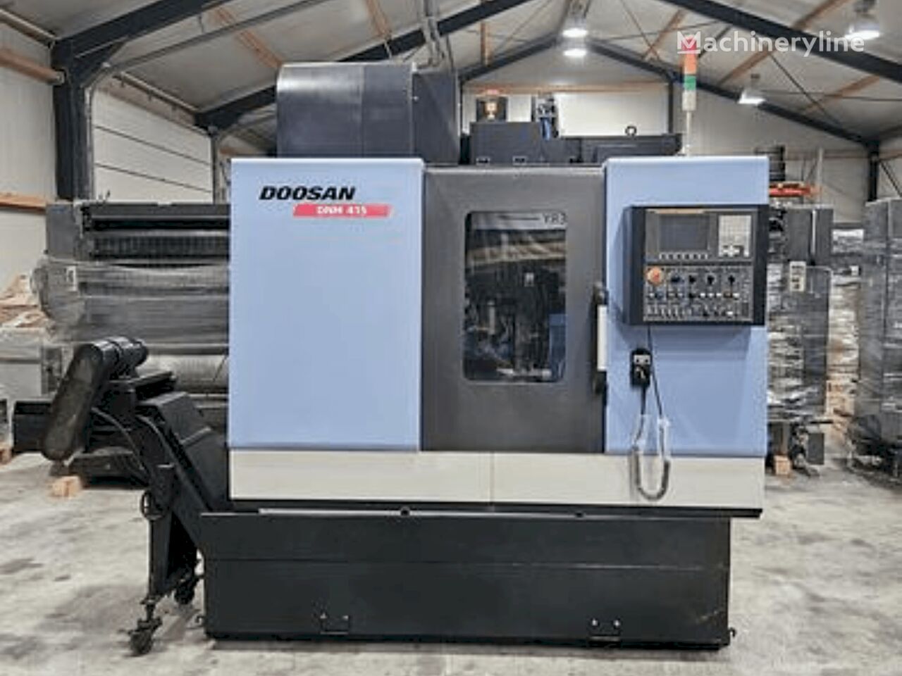 Doosan DNM 415 metal milling machine