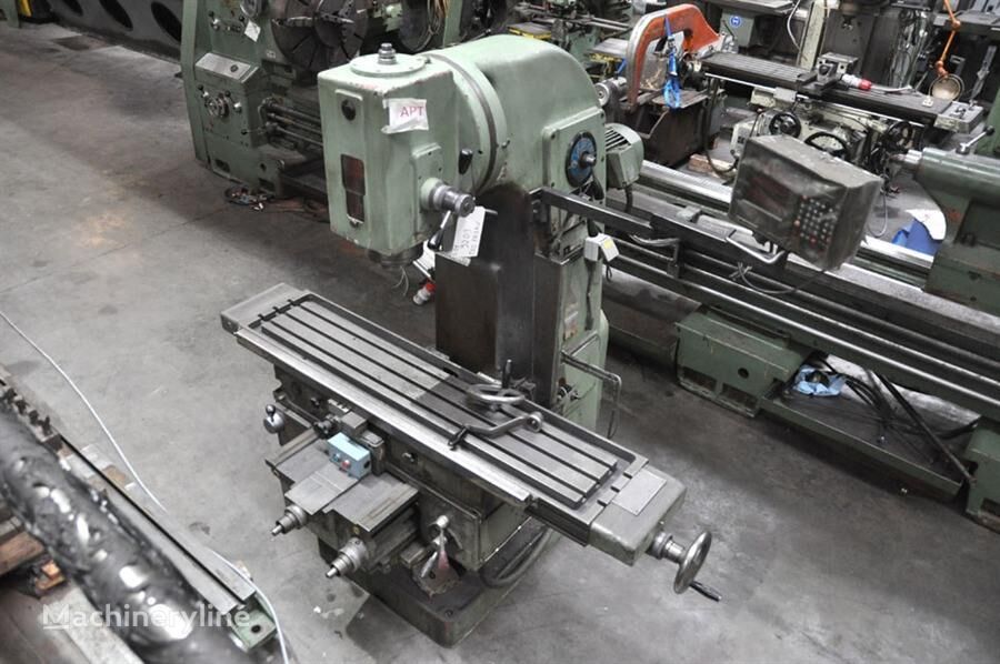 TOS FA3AV metal milling machine