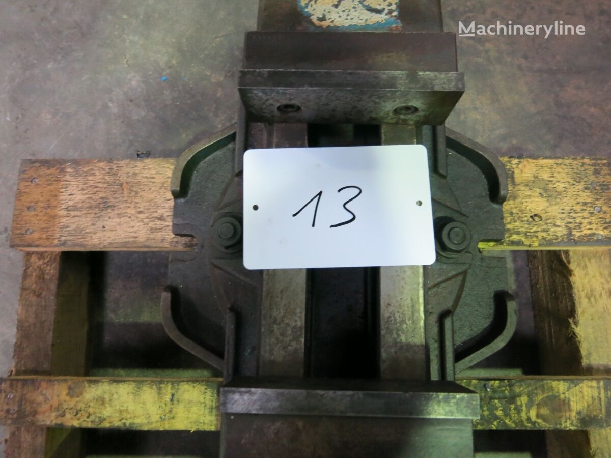 Schraubstock metal press