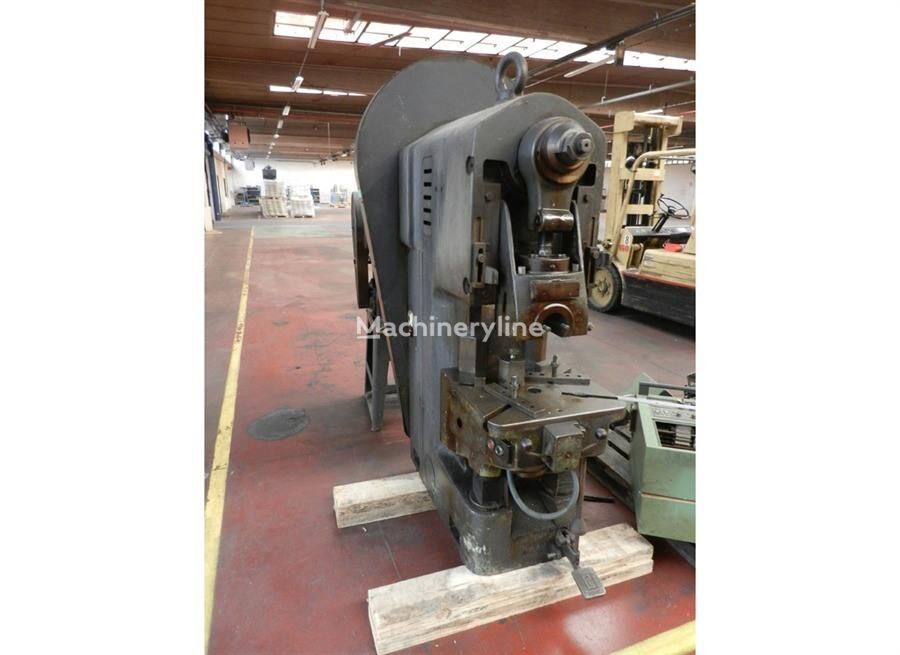 WMW 40 ton metal press - Machineryline