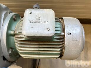 Scie à onglets Waco 6389 à vendre - Image 8 | Machineryline ML Scie à onglets Waco 6389 | Image 8 - Machineryline