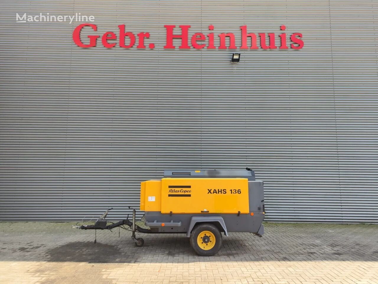 kompresor seluler Atlas Copco XAHS 186 12 Bar!