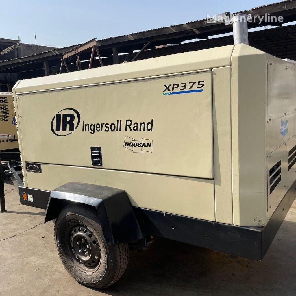 Ingersoll Rand XP375WCU mobile compressor