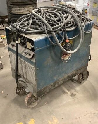 Miller SRH-303 mobile welding machine